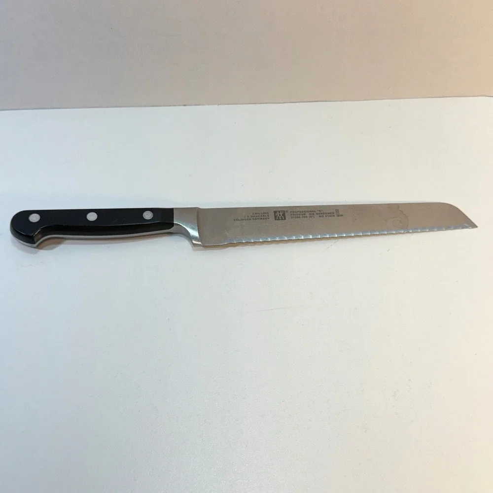 Zwilling JA Henckels Serrated Bread Knife 8 Inch Black Professional S 31026-200
